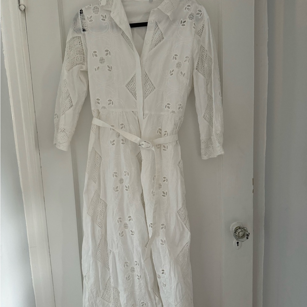 Zara Elegant White Lace Long Sleeve Dress